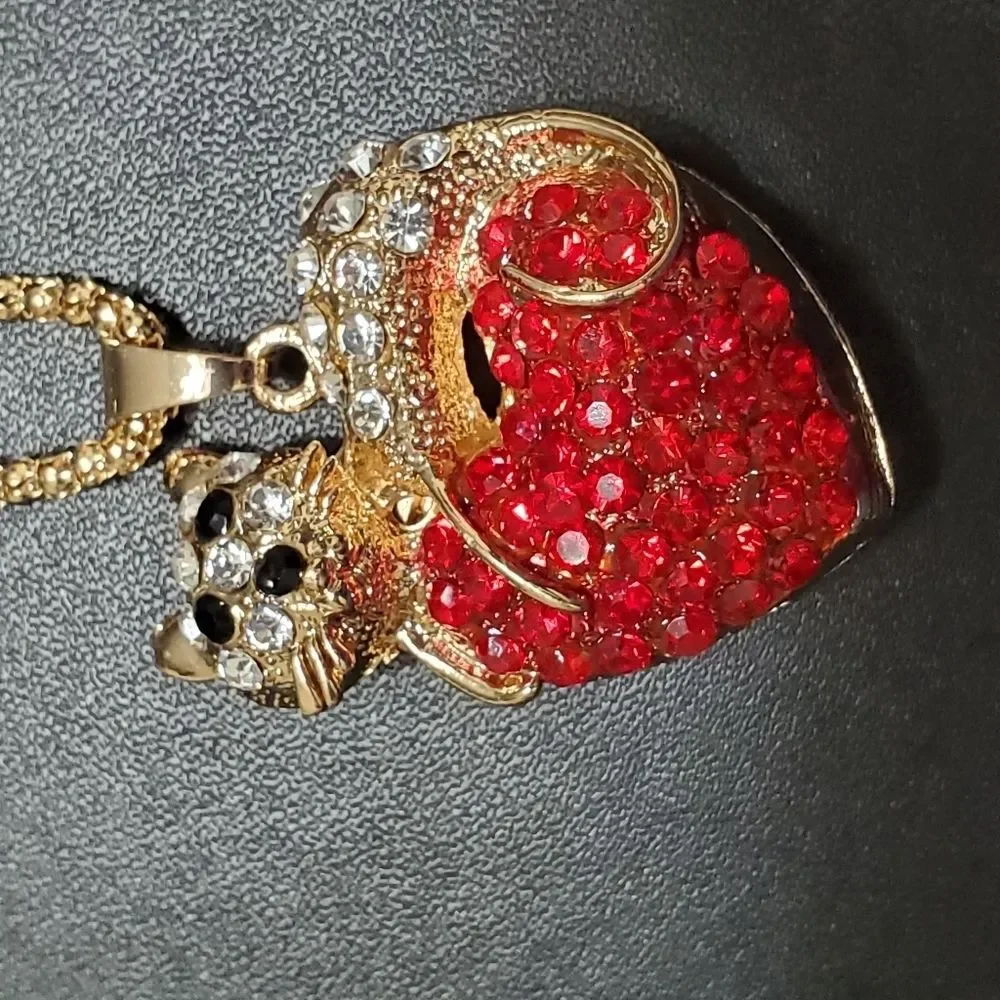 Rhinestone cat on a heart pendant necklace 30-32.5